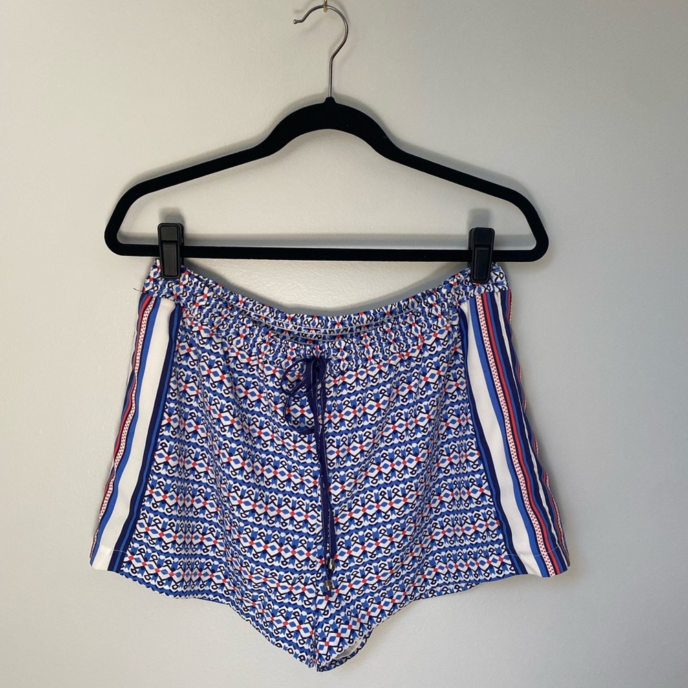 Blue patterned athletic stripe shorts